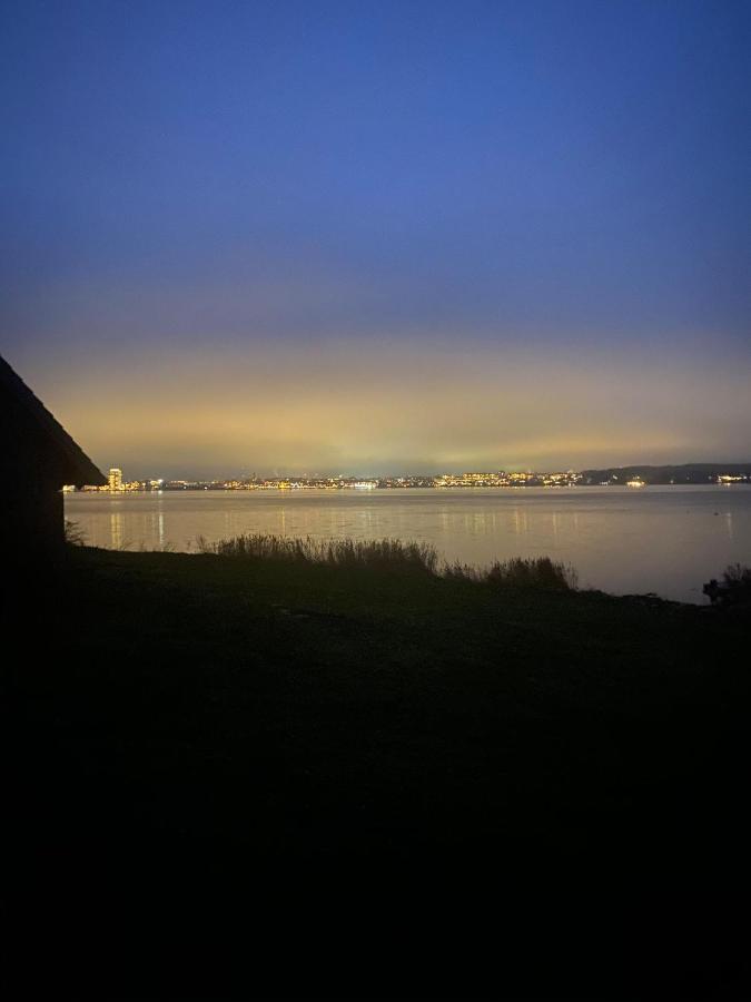 Hytte I Forste Raekke Til Fjord Hotel ฮอลเบค ภายนอก รูปภาพ