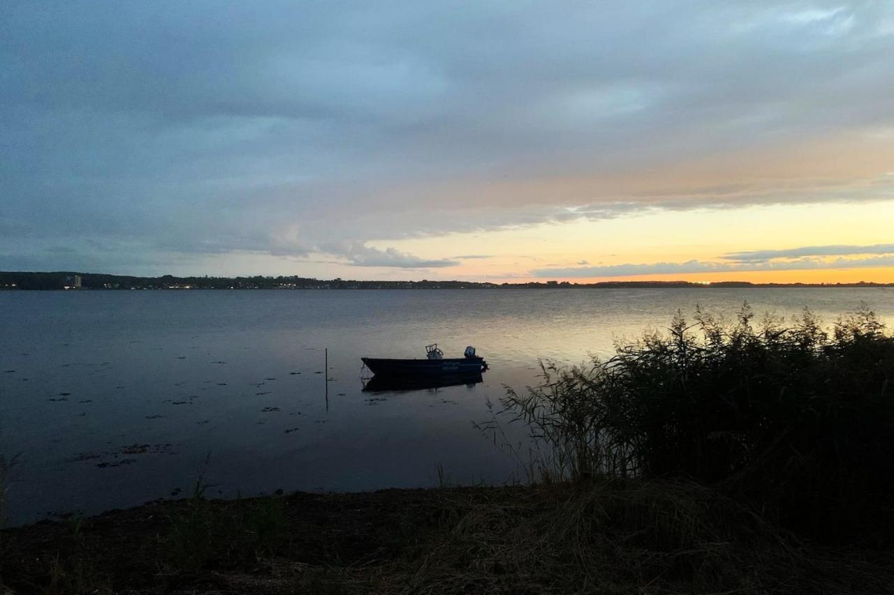 Hytte I Forste Raekke Til Fjord Hotel ฮอลเบค ภายนอก รูปภาพ